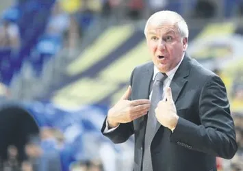 Fenerbahçe taraftarından Obradovic'e jest