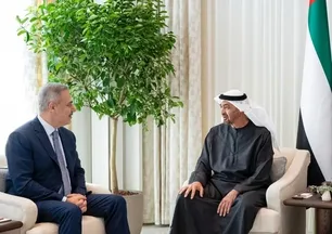 Bakan Fidan Abu Dabi'de Al Nahyan ile görüştü