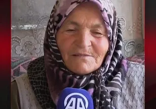 EŞİNİN SESİNİ İLK KEZ DUYDU