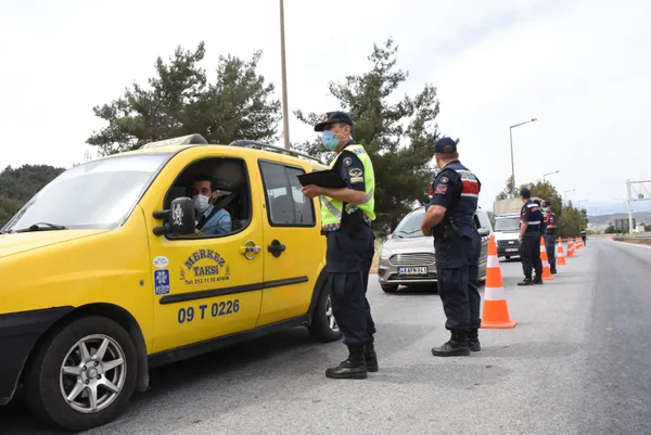 Hafta sonu sokağa çıkma yasağı var mı? Sokağa çıkma kısıtlamasından kimler muaf? İşte sokağa çıkma yasağından muaf olanlar