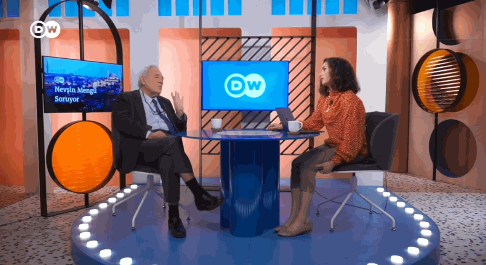 İlber Ortaylı'dan Nevşin Mengü'ye tarih dersi! Skandal haberi savunayım derken rezil oldu