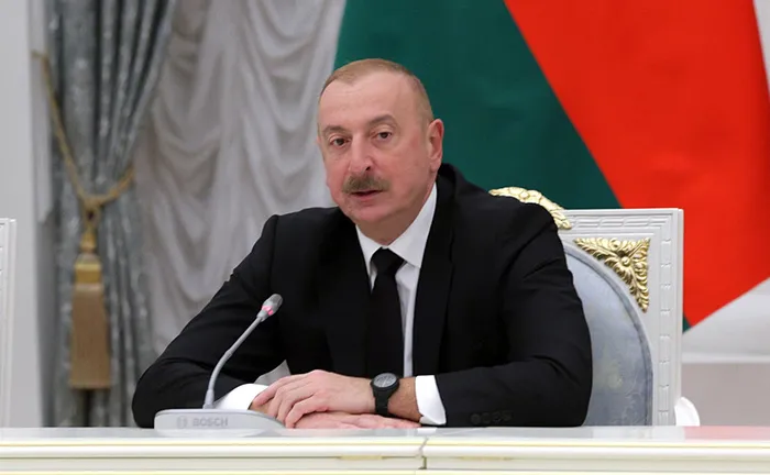 azerbaycan-cumhurbaskani-ilham-aliyevden-net-tepki-fransa-hindistan-ve-yunanistan-ermenistani-bize-karsi-silah-1713884957535.jpg Azerbaycan Cumhurbaşkanı İlham Aliyev'den net tepki: Fransa Hindistan ve Yunanistan Ermenistan'ı bize karşı silahlandırıyor! | "Oturup beklemeyiz" mesajı! "Türkiye-Azerbaycan işbirliği istikrarın önemli kriteri" - 2