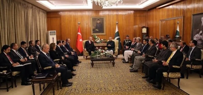 Hazine ve Maliye Bakanı Berat Albayrak'tan 'Pakistan' paylaşımı