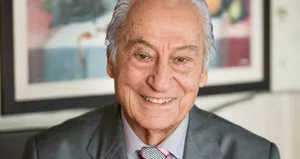 Usta sunucu Halit Kıvanç hayatını kaybetti