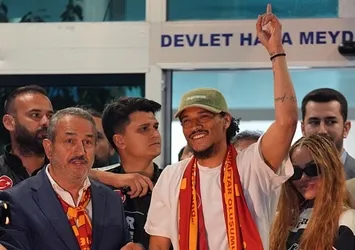 Leroy Sane transferinde mutlu son! Galatasaray'ın yeni transferi Leroy Sane İstanbul'da