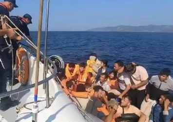 Ayvacık açıklarında 96 kaçak göçmen yakalandı
