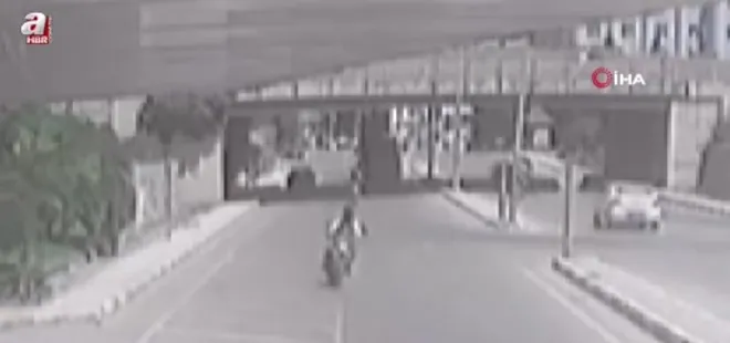 Yalova'da vinç alt geçitte sıkıştı