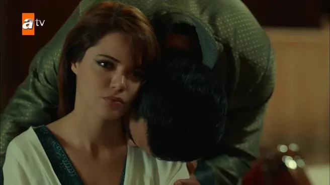 bir zamanlar cukurova dizisine damga vuran gulden karabocek sarkisi