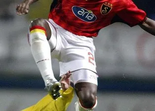 Galatasaray'da forma giyiyordu! Papaz oldu...