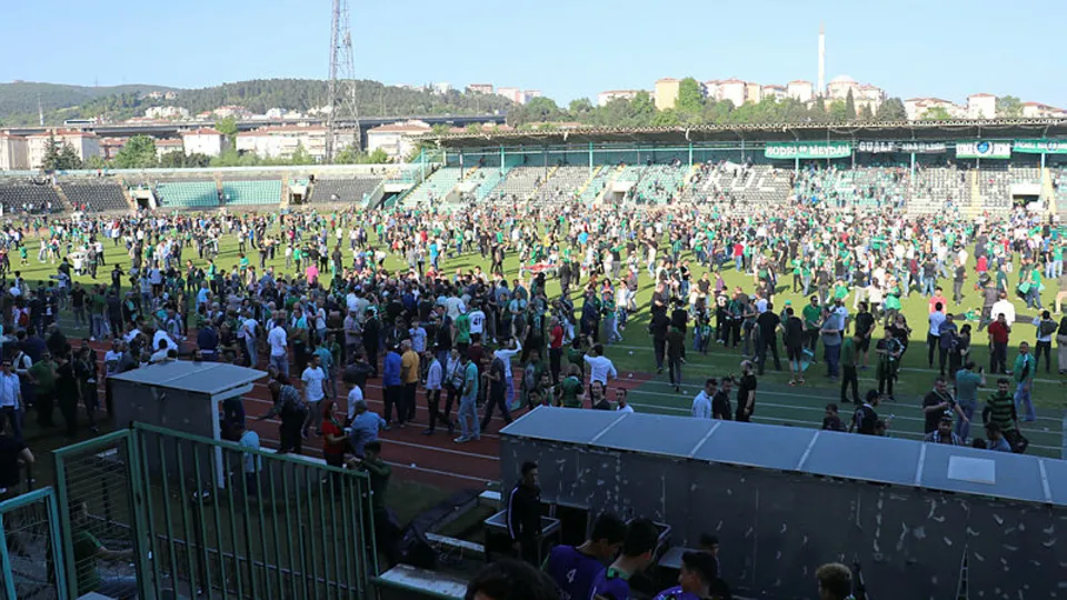 Kocaelispor'dan 46 yıllık çınara veda
