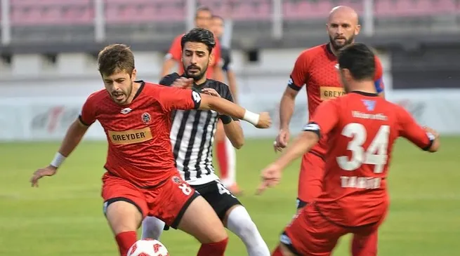 Manisaspor evinde Çorum Belediyespor'a elendi