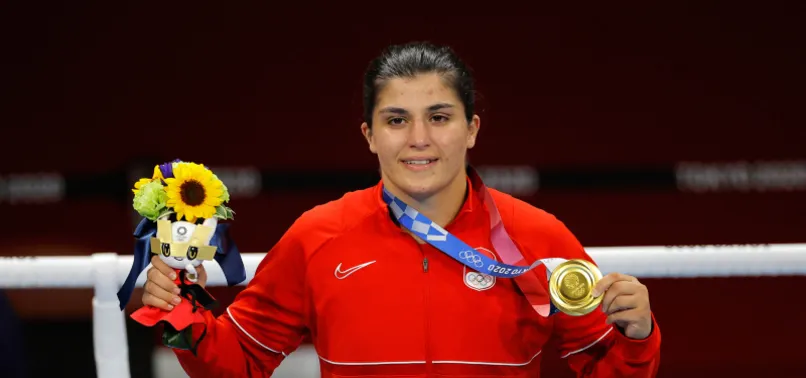 Busenaz Sürmeneli Spor Kompleksi açıldı