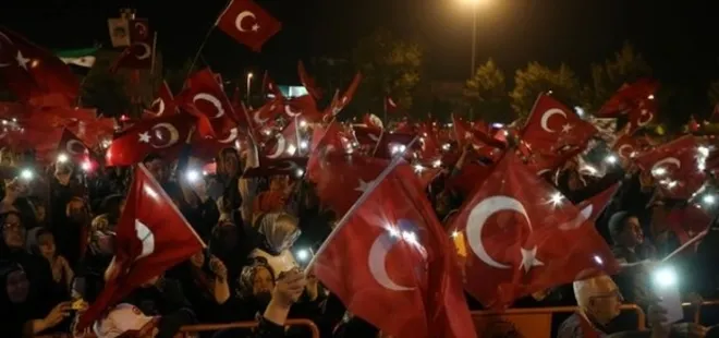 Şanlı milletin zaferi: 15 Temmuz! A Haber 112 noktadan canlı yayında
