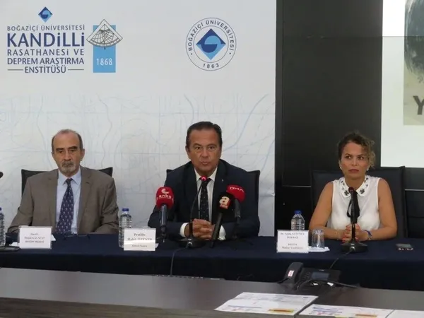 kandilliden-deprem-aciklamasi-turkiyenin-herhangi-bir-yerinde-7lik-bir-deprem-olabilir-1692284432914.jpeg 17 Ağustos depreminin yıldönümünde Kandilli'den deprem açıklaması: Türkiye’nin herhangi bir yerinde 7’lik bir deprem olabilir - 1