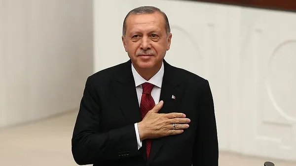 1643297612472.jpg Rusya ve Ukrayna arasında gerginlik artıyor! Askerler şehir merkezinde! Çok sayıda siper kazıldı... Emine Kavasoğlu Donbas'tan aktardı - 5