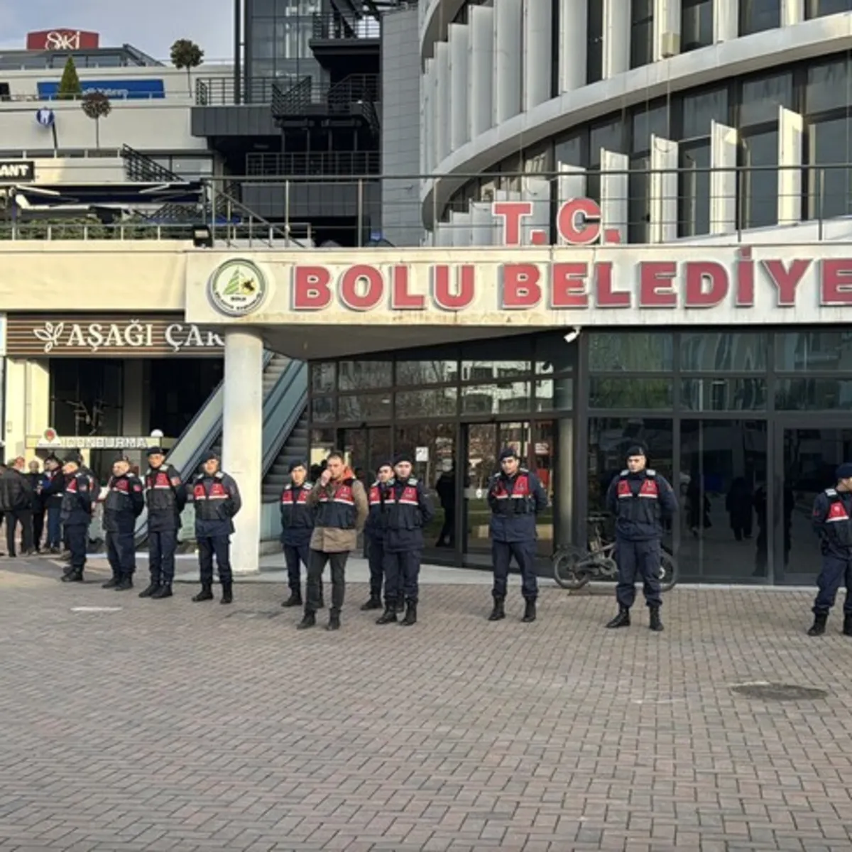 Bolu Belediyesine yönelik “irtikap” soruşturmasında “nitelikli dolandırıcılık” suçundan 4 tutuklama