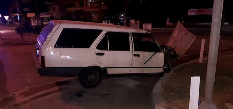 İzmir'de peş peşe trafik kazası! 13 yaralı