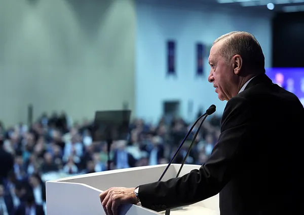 baskan-erdogan-sofor-esnaflari-ile-iftar-programinda-onemli-aciklamalarda-bulundu-bayramda-tatil-9-gun-1710872808275.jpg