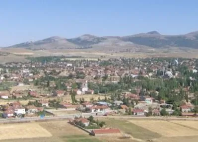 Şehre yakın Ladik’e konuk oluyor