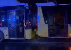 3 İETT otobüsü çarpıştı: Yaralılar var