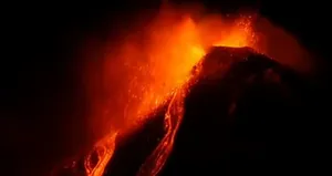 Etna Yanardağı lav püskürttü