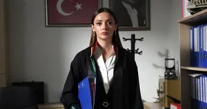 Aslım kayıp telefonun peşinde!