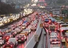 İstanbulda trafik felç oldu