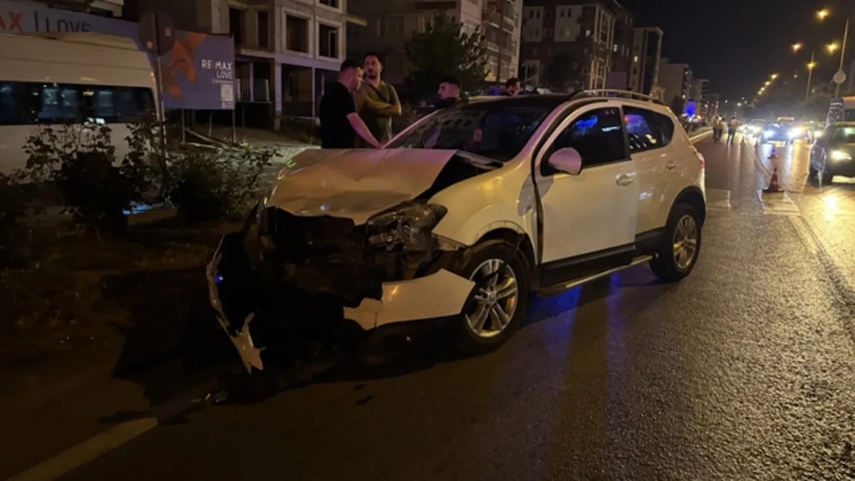 Samsun'da iki otomobilin çarpıştığı kazada 5 kişi yaralandı