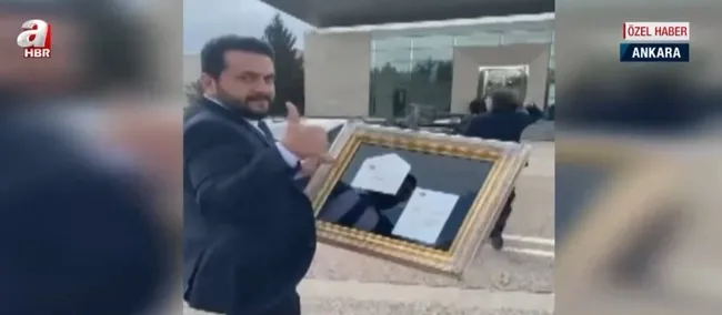 erbakanin-mektubu-26-yil-sonra-baskan-erdogana-ulasti-hediye-sahibine-teslim-edildi-1682495033766.jpg Erbakan’ın mektubu 26 yıl sonra Başkan Erdoğan’a ulaştı! Hediye sahibine teslim edildi - 4
