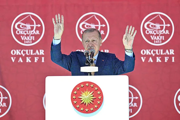 Başkan Erdoğan: İllerimizi bize yakışmaz hale getirenlerin elinden alalım