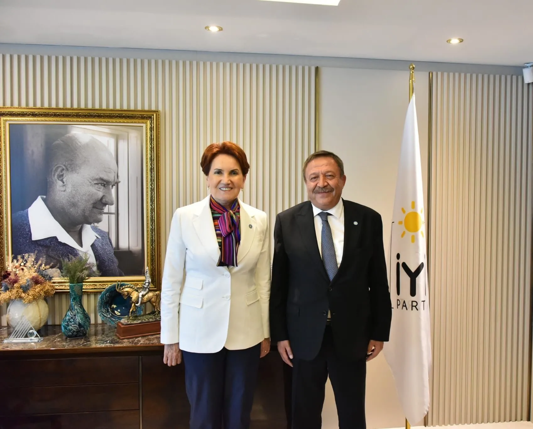 İYİ Parti'de dinmeyen istifa depremi! Ankara Milletvekili Yüksel Arslan'ın ardından ABB Meclis Üyesi Atila Çelik de istifa etti