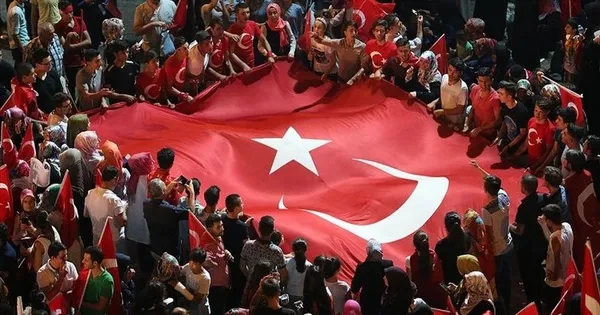Türkiye ekonomisi 15 Temmuz hain darbe girişimi sonrası hızla toparlandı! Büyüme devam ediyor