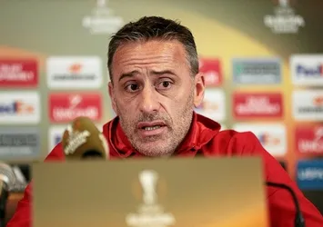 Olympiakos'ta Paulo Bento'nun görevine son verildi