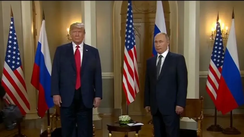 Trump: Putin ateşle oynuyor!