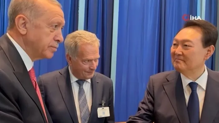 Güney Kore Devlet Başkanı Yoon Suk-yeol ile Başkan Erdoğan arasında o diyalog: Yapacağımız çok işler var