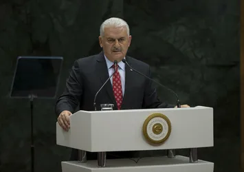 Başbakan Yıldırım'dan İstanbul'un fethi mesajı