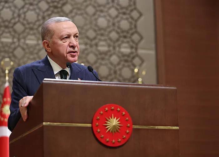 baskan-erdogan-8-anadolu-medya-odulleri-toreninde-konustu-1717618597806.jpg Başkan Erdoğan 8. Anadolu Medya Ödülleri töreninde konuştu! - 4