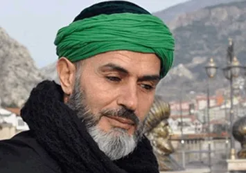 Yaşar Alptekin kaza geçirdi! Kanlar içinde...