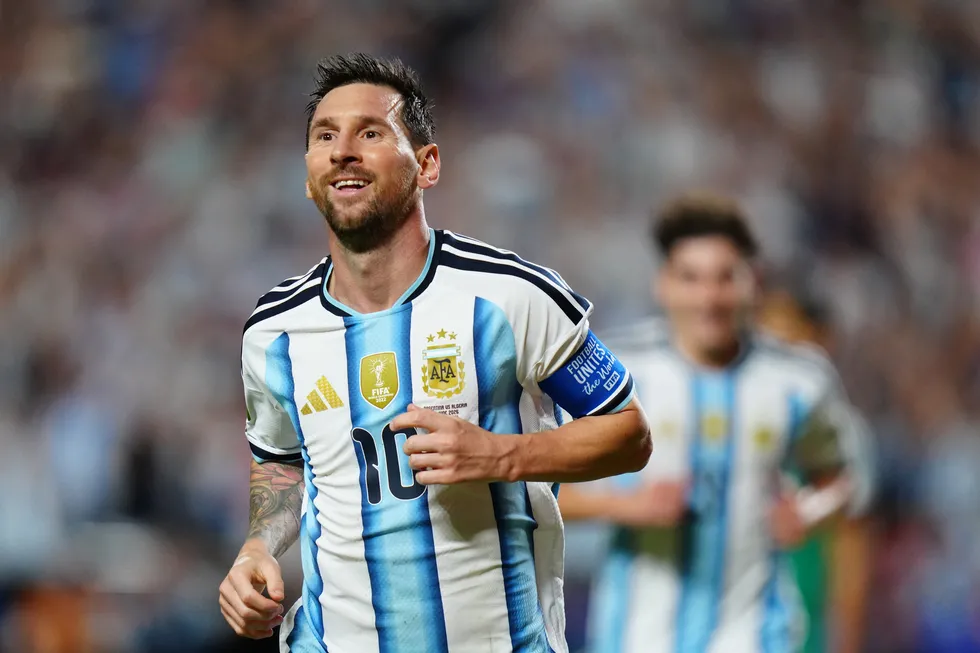 Dünya Kupası'nda Messi şov! Arjantin Cezayir'i 3 golle geçti - 5