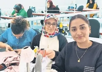 Bu fabrikada üreterek yaralarımızı sardık