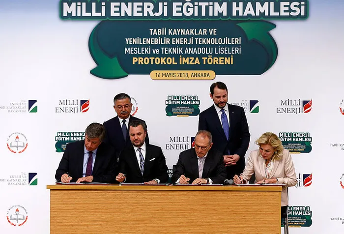 Enerji Bakanı Berat Albayrak, Milli Enerji Eğitim Hamlesi Protokol İmza Töreni'nde konuştu - 3