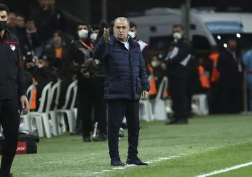 Denizlispor maçı sonrası Galatasaray'da Fatih Terim'den açıklama: Bir metreden atamama beceriksizliği gösterdik