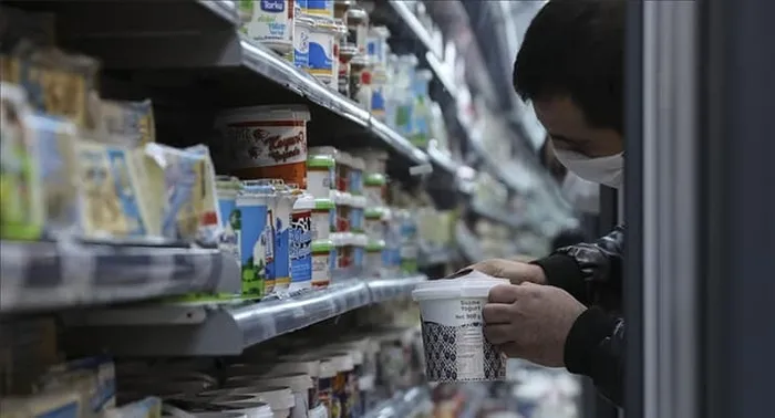 Marketlerin etiket oyunu! Fark üç kata çıkıyor