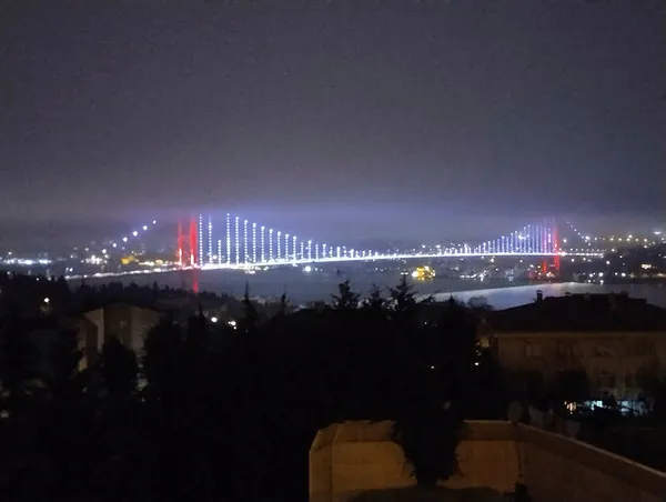 İstanbul'da haftanın son iş gününde trafik yoğunluğu - 4