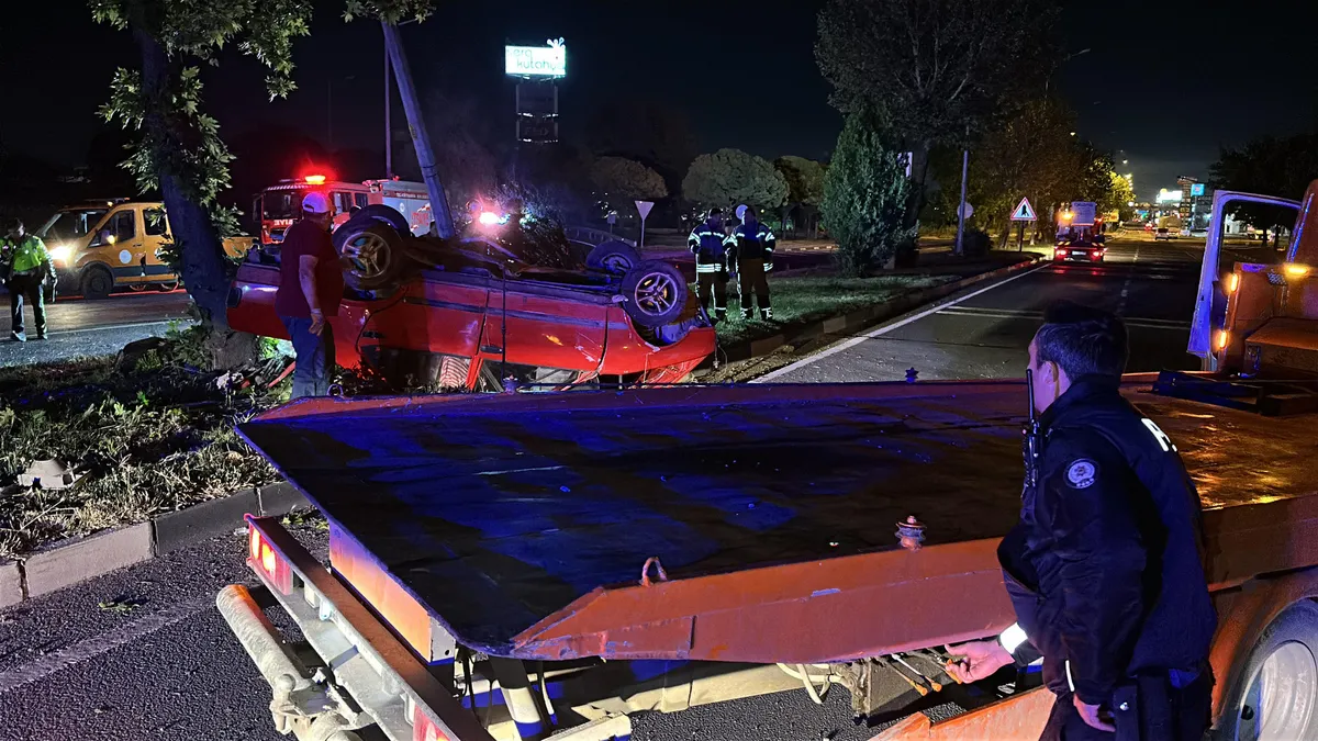 Takla atan otomobildeki 4 kişi yaralandı