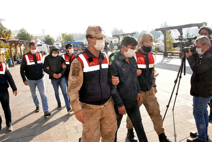 Cezaevindeki PKK’lılara finansal destek sağlayanlara operasyon: 3 gözaltı