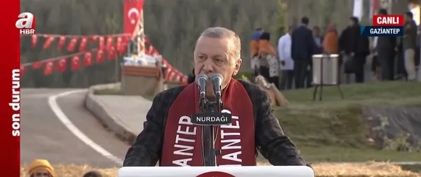 Başkan Erdoğan’dan deprem bölgesindeki köy evlerinin teslim töreninde çiftçilere 10 yeni müjde