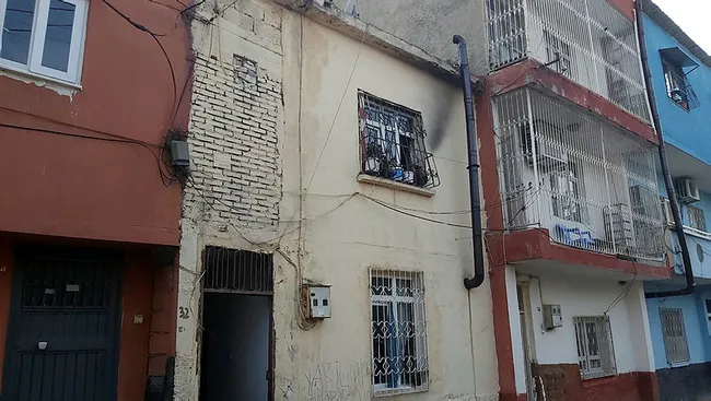 Adana’da kafasından yaralanan Medine'nin tabancayla oynarken kendisini vurduğu ortaya çıktı - 1