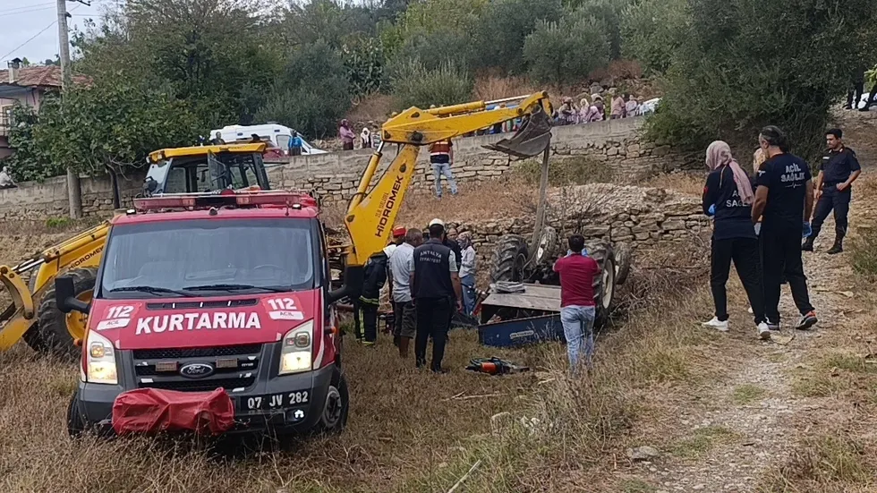 Devrilen traktör öğretmenin sonu oldu - 3