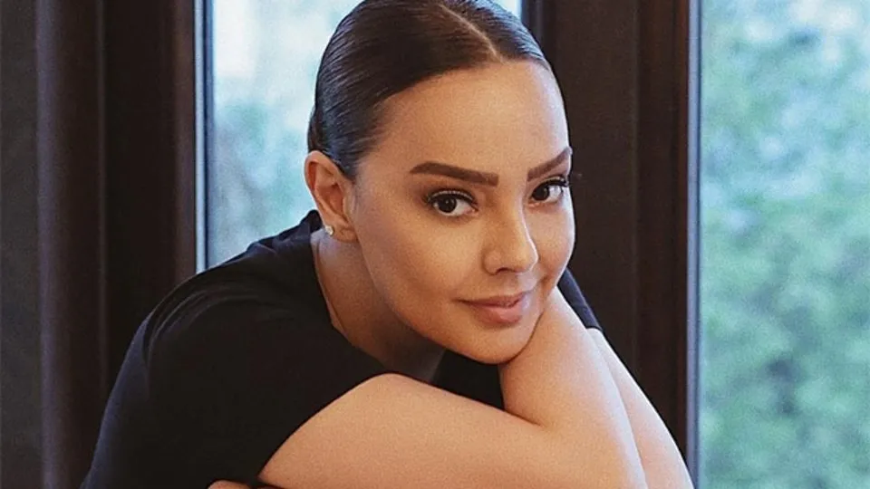 ebru gundes hamile mi ebru gundes in kilolu hali gozlerden kacmadi